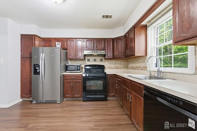 Building Photo - 2804 Cricket Cir