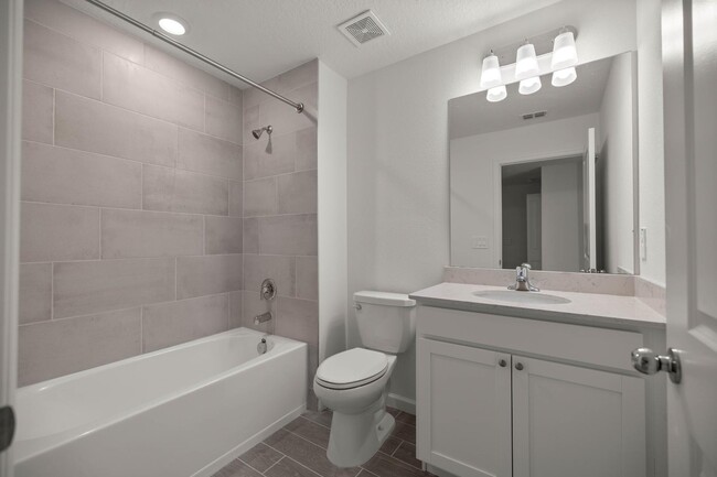 Building Photo - 3632 SE 37th Ct