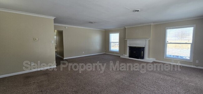 Building Photo - 3510 Glencairn Dr