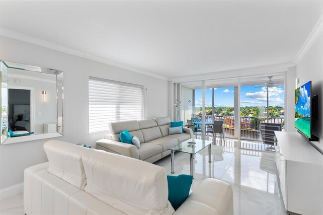 Building Photo - 3100 S Ocean Blvd