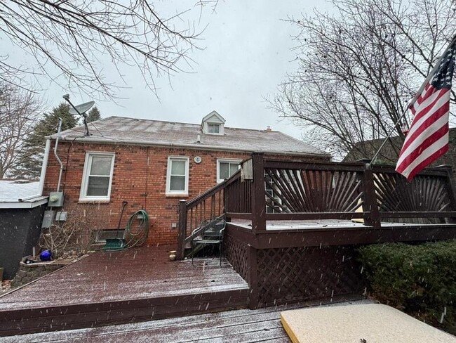 Building Photo - 11478 Engleman Rd