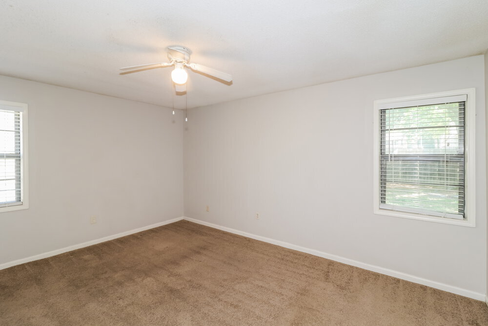 Building Photo - 7261 Hollorn Ln