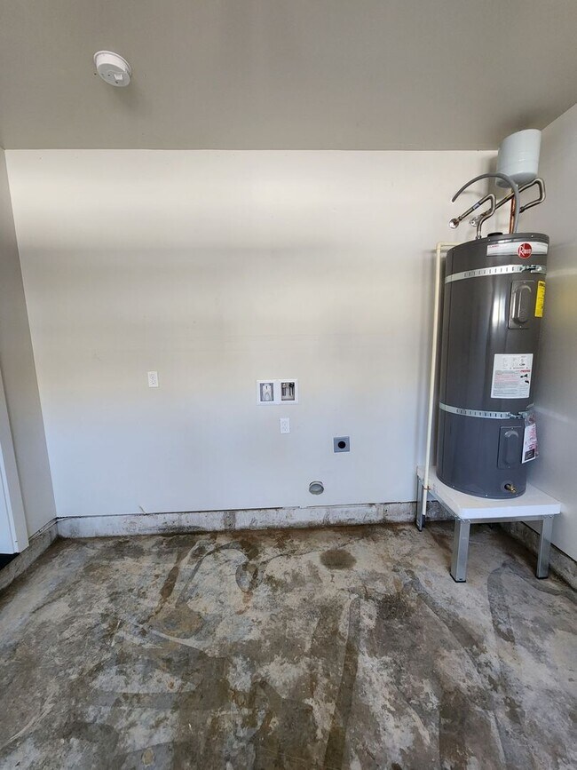 Building Photo - 3 Bedroom 2.5 Bath in Winlock