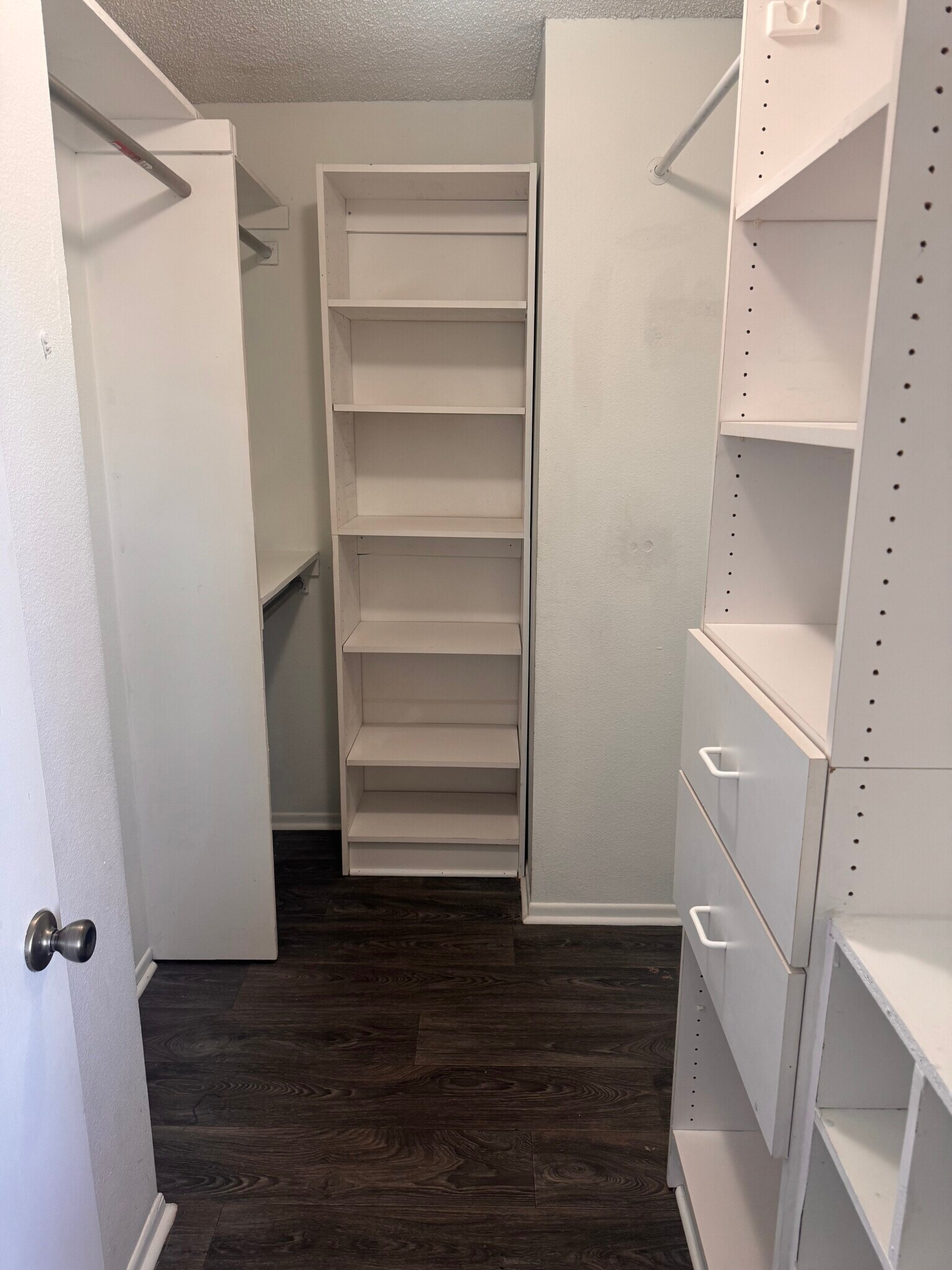 Walk-in closet - 2120 El Domingo Cir