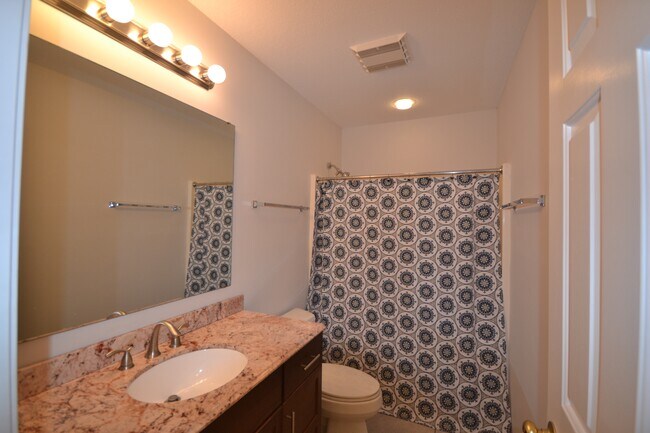 Building Photo - 100 Hyde Ave