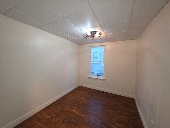 Building Photo - 202 Luella Ct