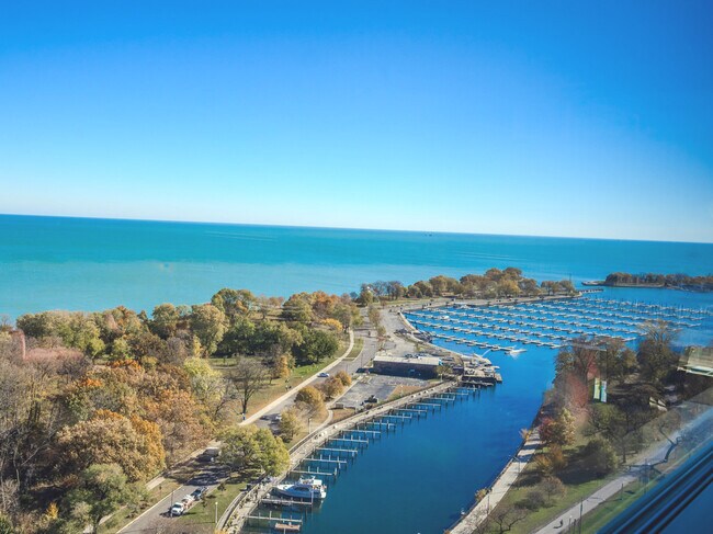 Building Photo - 3550 N Lake Shore Dr