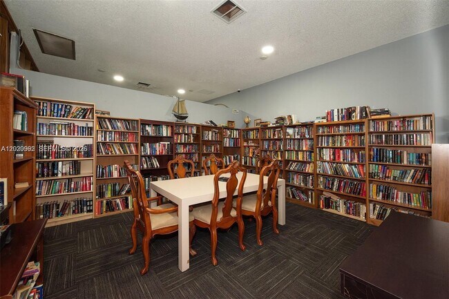 Building Photo - 1810 SW 81st Ave