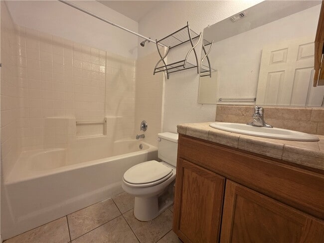 Building Photo - 1041 Citrus St