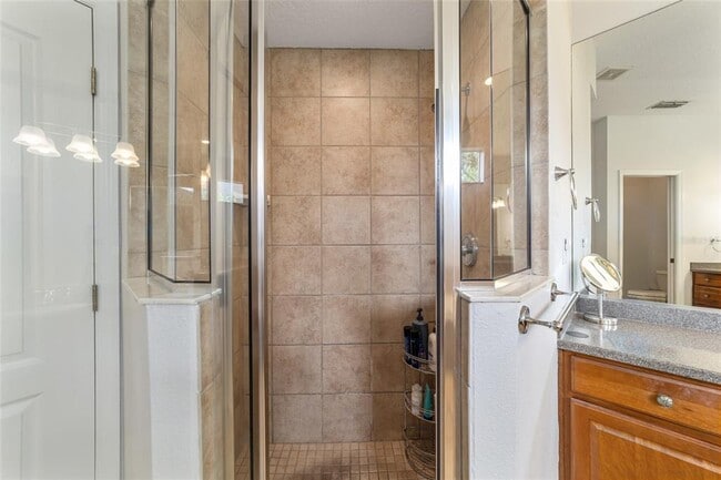 Building Photo - 4903 SW 63rd Loop