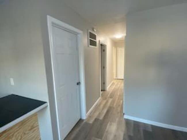 Building Photo - 1704-1706 Harrison St (J&amp;L)