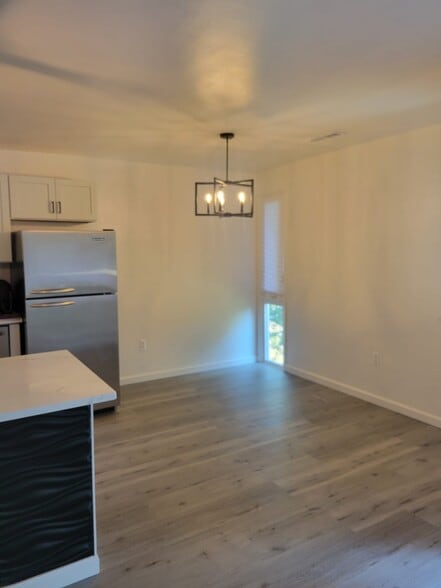 Building Photo - 7172 Donnell Pl