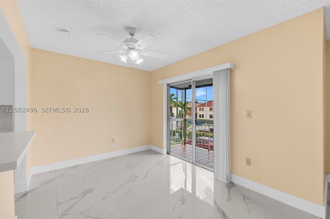 Building Photo - 1284 W 44th Pl