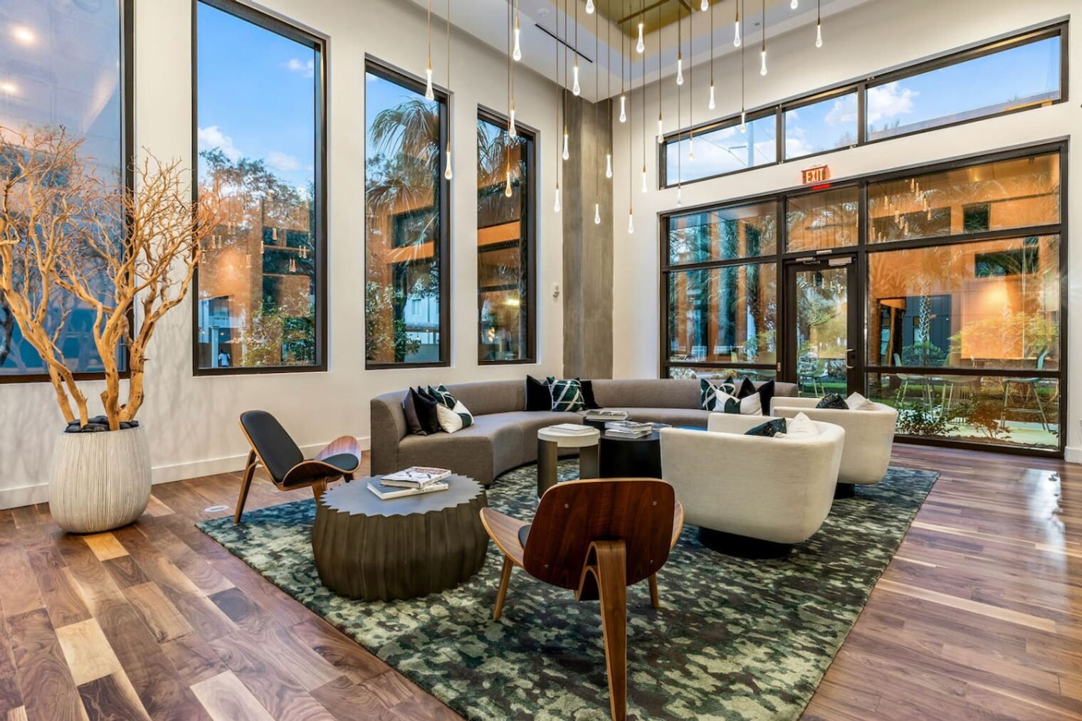 Building Photo - 617 N 12th St