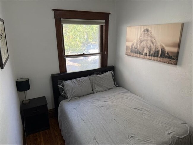 Building Photo - 371 S Franklin St