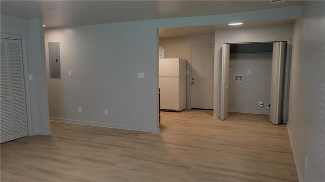 Building Photo - 2641 Connally Dr