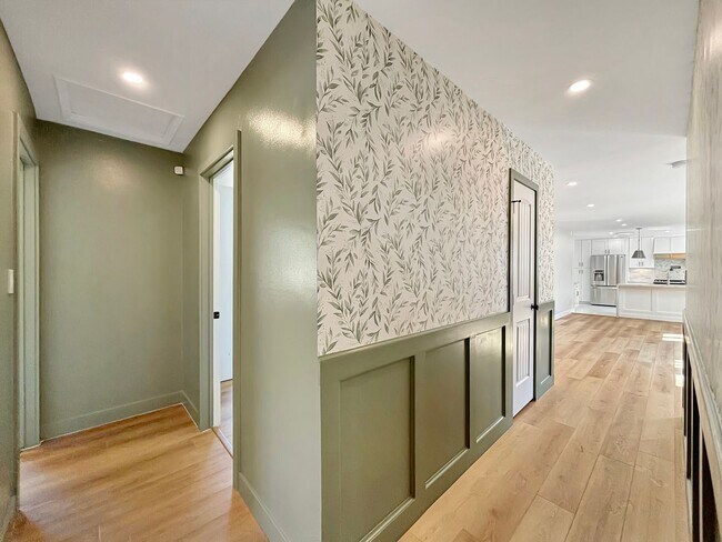 Building Photo - Beautiful 4BD/2BA House in La Mesa w/ W/D,...