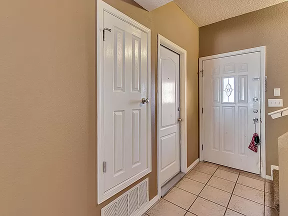 Building Photo - 5912 Cielo Del Rey Pl