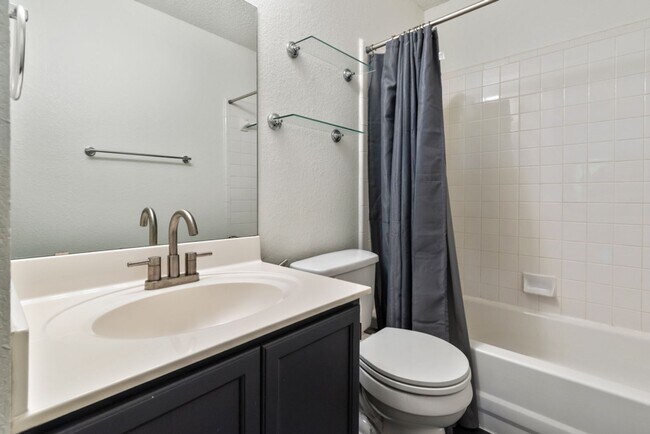 Building Photo - 1305 Cedar Brook Dr