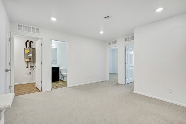 Building Photo - 21072 E 60th Ave