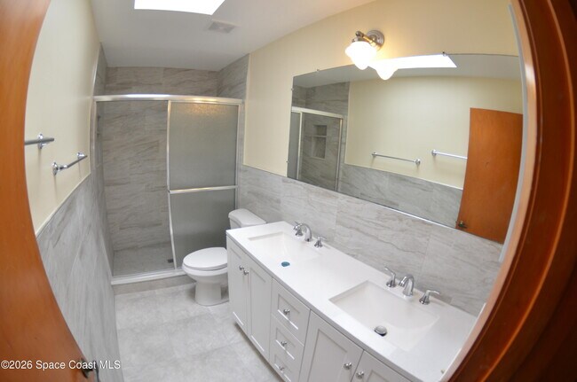 Building Photo - 300 Darrow Ave