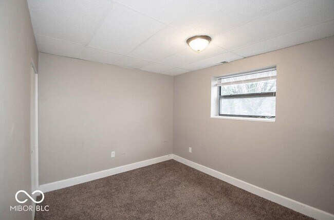 Building Photo - 2060 N Delaware St