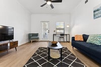 Building Photo - 875 W Pecos Rd