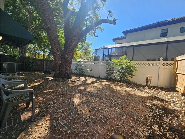 Building Photo - 3112 W San Carlos St