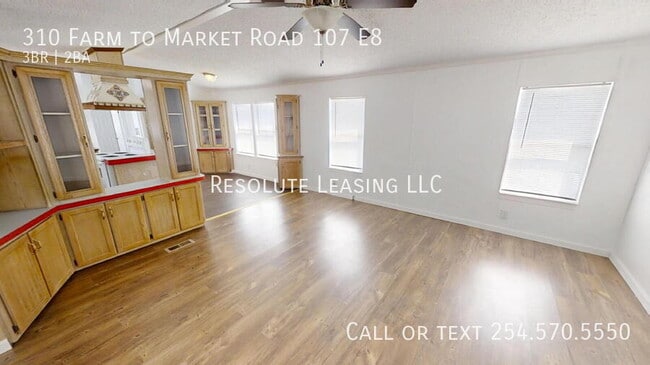 Building Photo - 310 FM107