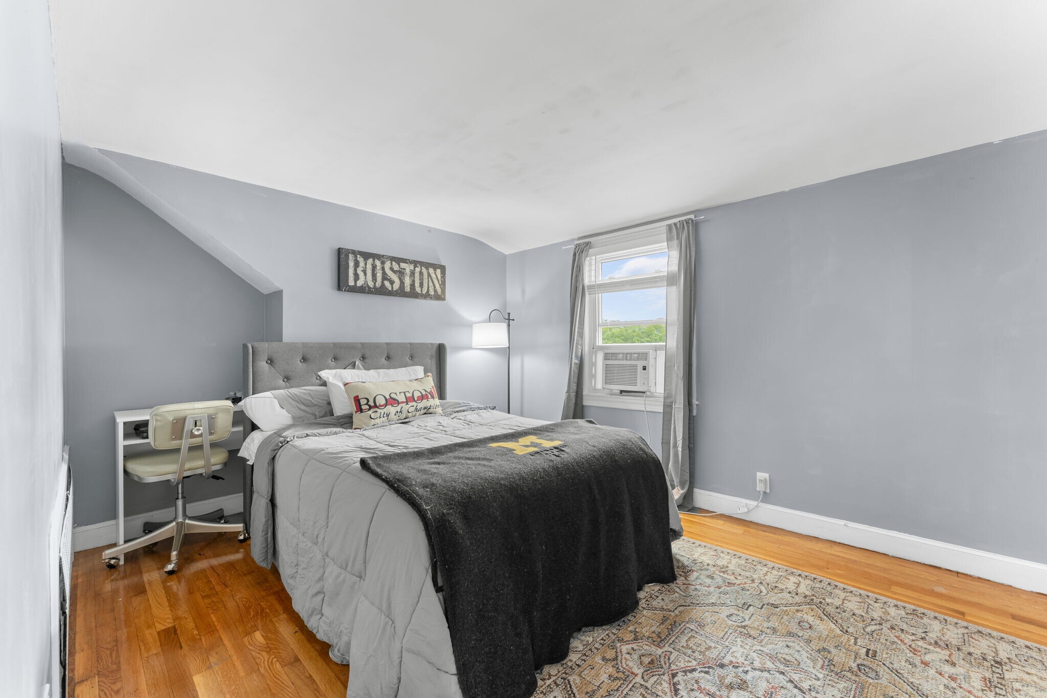 Building Photo - 44 Woodlawn Ave