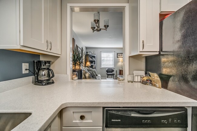 Building Photo - 601 Boyd Mill Ave