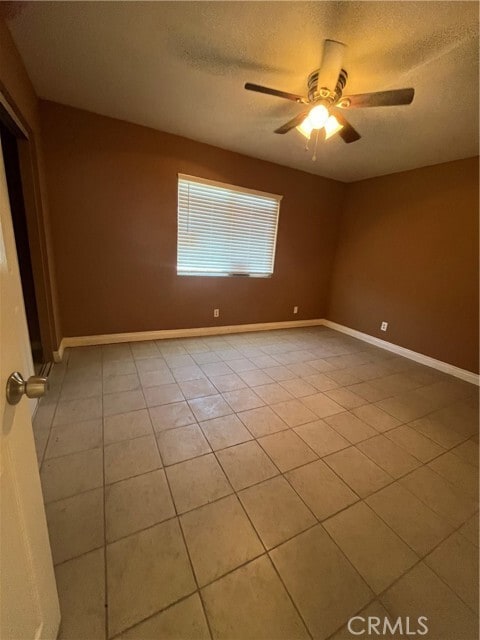 Building Photo - 16510-16510 Lakeshore Dr