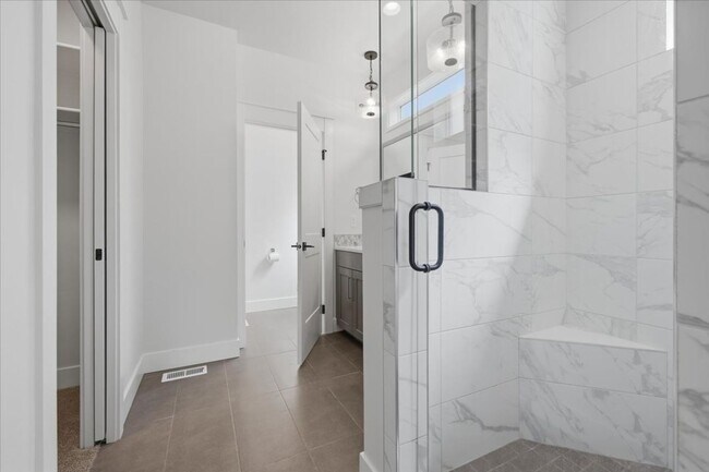 Building Photo - Heart of Eagle 3 Bed 2.5 Bath