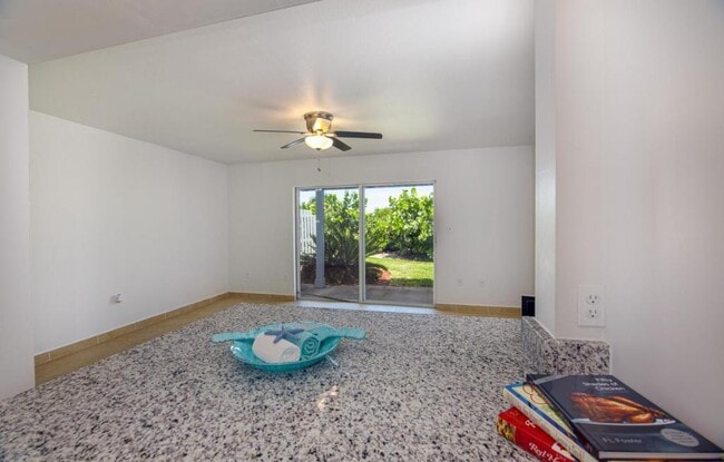 Building Photo - 1004 Ocean Park Ln