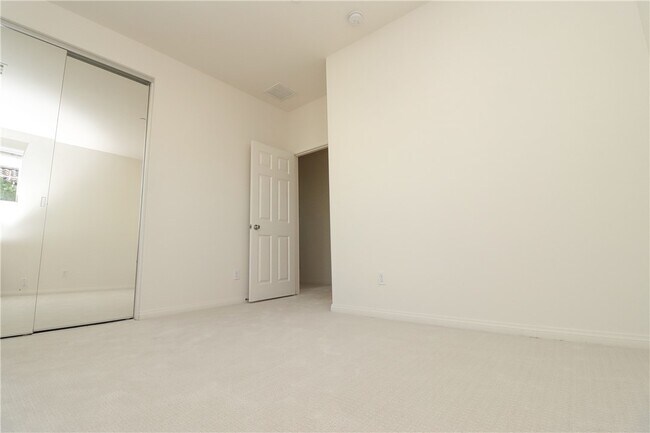 Building Photo - 8630 Cava Dr