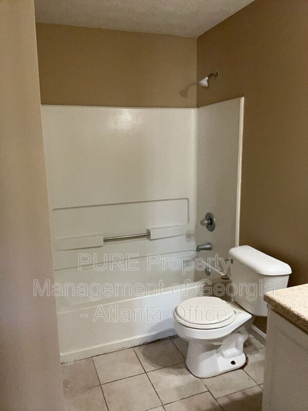 Building Photo - 2447 Reeves Creek Rd