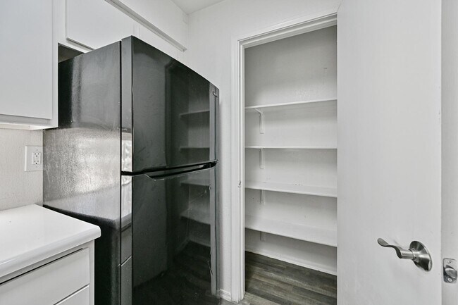 Building Photo - 3065 N 67th Ave