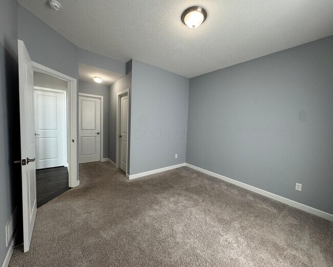 Building Photo - 6306 Avondale Woods Blvd