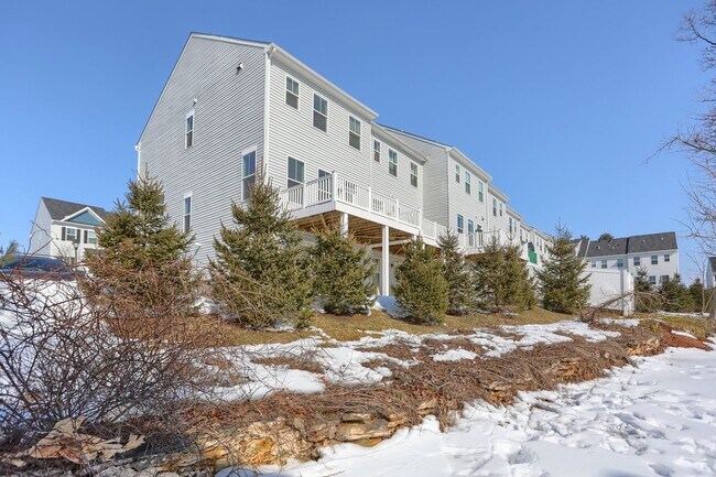 Building Photo - 1 Taube Ct