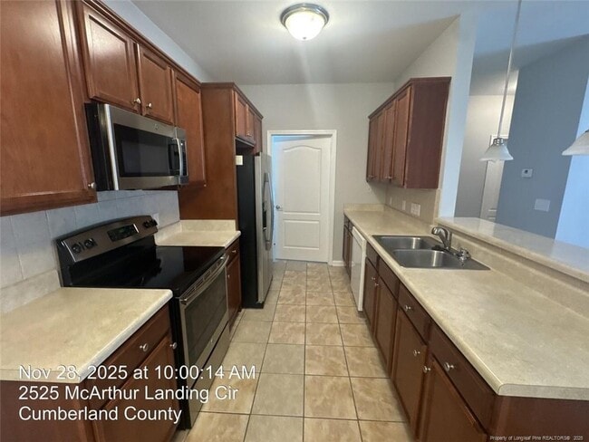 Building Photo - 2525 McArthur Landing Cir