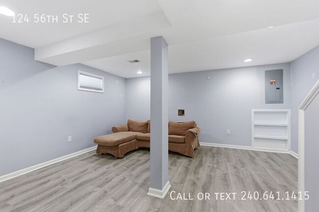 Building Photo - 124 56th St SE