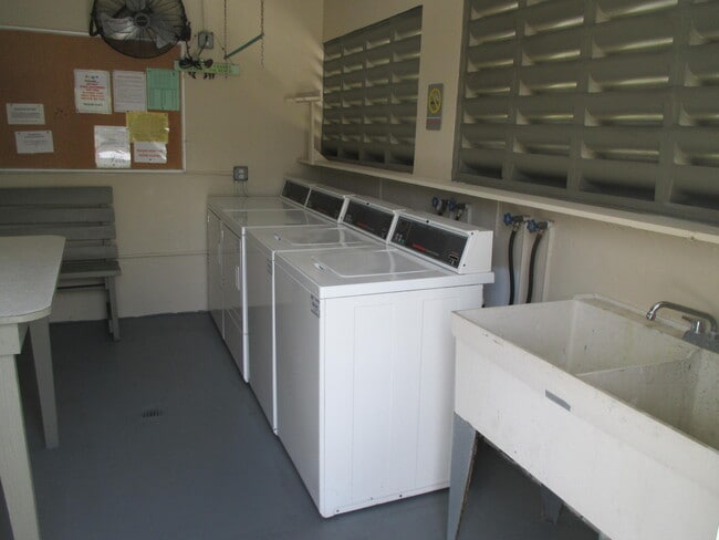 Building Photo - 2715 Emory C Dr