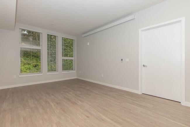Building Photo - Grata at Totem Lake