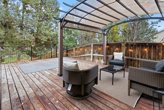 Building Photo - 20657 Beaumont Dr