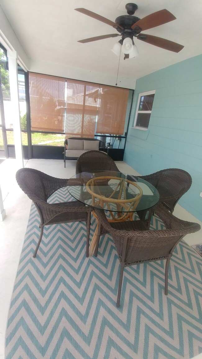 New seating - 47 Sea Island Dr N