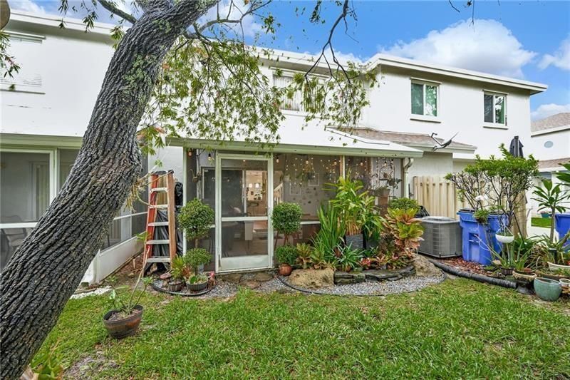 Building Photo - 1432 SW 47th Ave