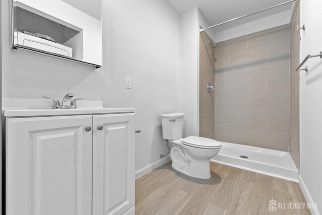 Building Photo - 226 New Brunswick Ave