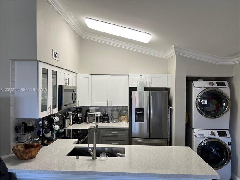 Building Photo - 2445 SW 18th Ter