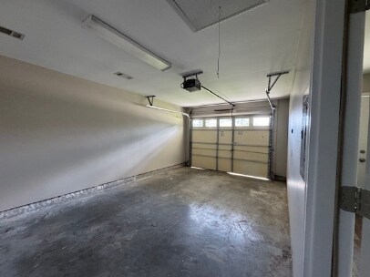 Building Photo - 829 Eden Oaks Dr