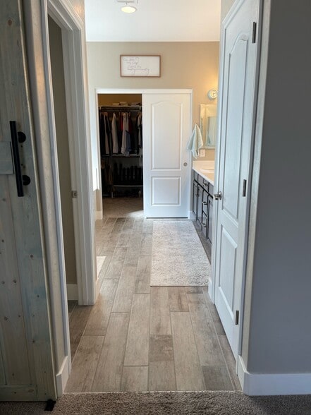 primary bath - 10647 Marble Arch St